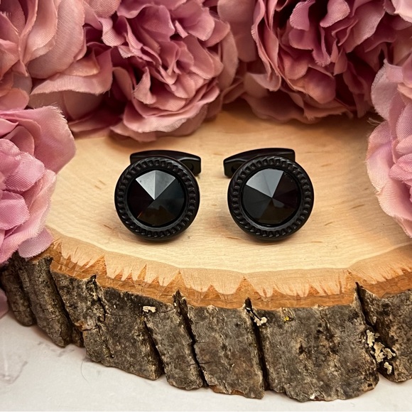 Elegant Round Black Obsidian Cufflinks - Picture 5 of 17